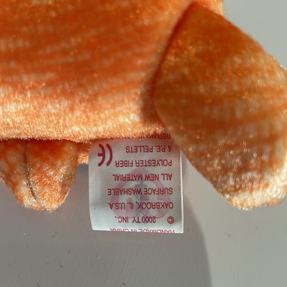 Ty Beanie Baby * Peekaboo the Turtle * Date of Birth: April 11, 2000 - Picture 7 of 10